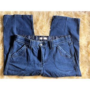 Woman’s Levi Capri Jeans Size 12